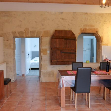 La Vigneraie De Laura: Gite Entre Vignes Et Chenes Sainte-Colombe  Exteriör bild